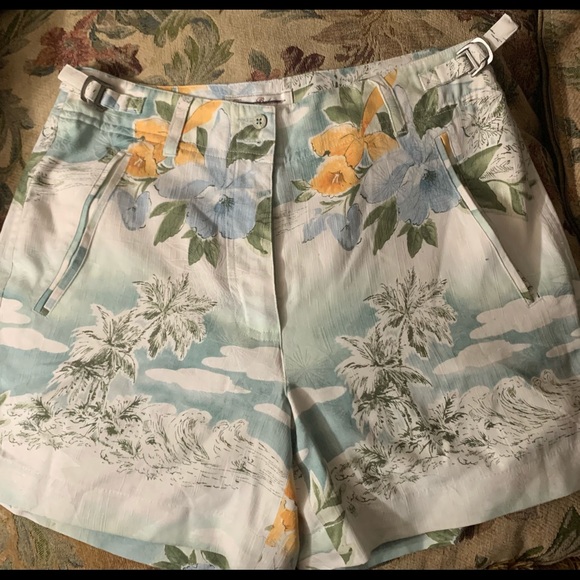 Tommy Bahama Silk Shorts - Picture 2 of 3